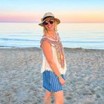 Outlet logo
