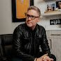Outlet logo