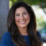 Outlet logo